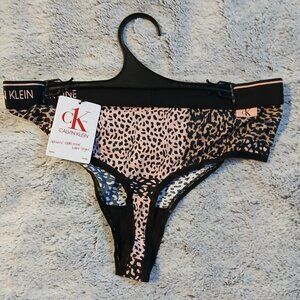 Calvin Klein Women;s High Waist Thong Strawberry Champagne Leopard Print SZ S